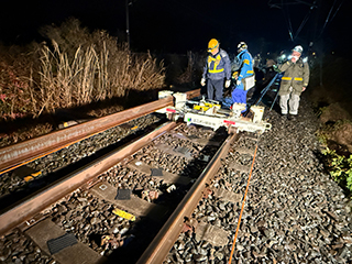 レール交換機施工