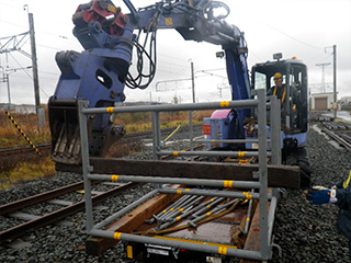 軌陸バックホー+３ｔトロ取扱訓練２