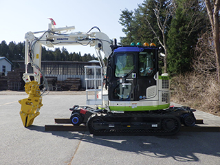 軌陸バックホー(ＰＣ７８.１０型)